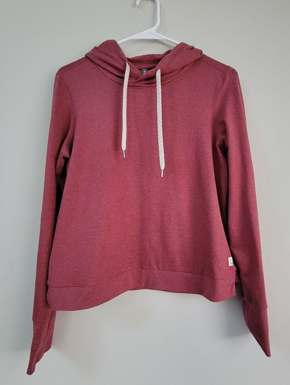NWOT Vuori Halo Hoodie Women's Size S Outdoor Hiking Athleisure Gym Performance